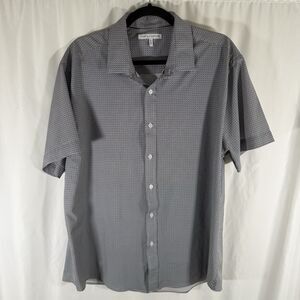 Vince Camuto Shirt Size XL White Black Print Short Sleeve Button Up Lightweight